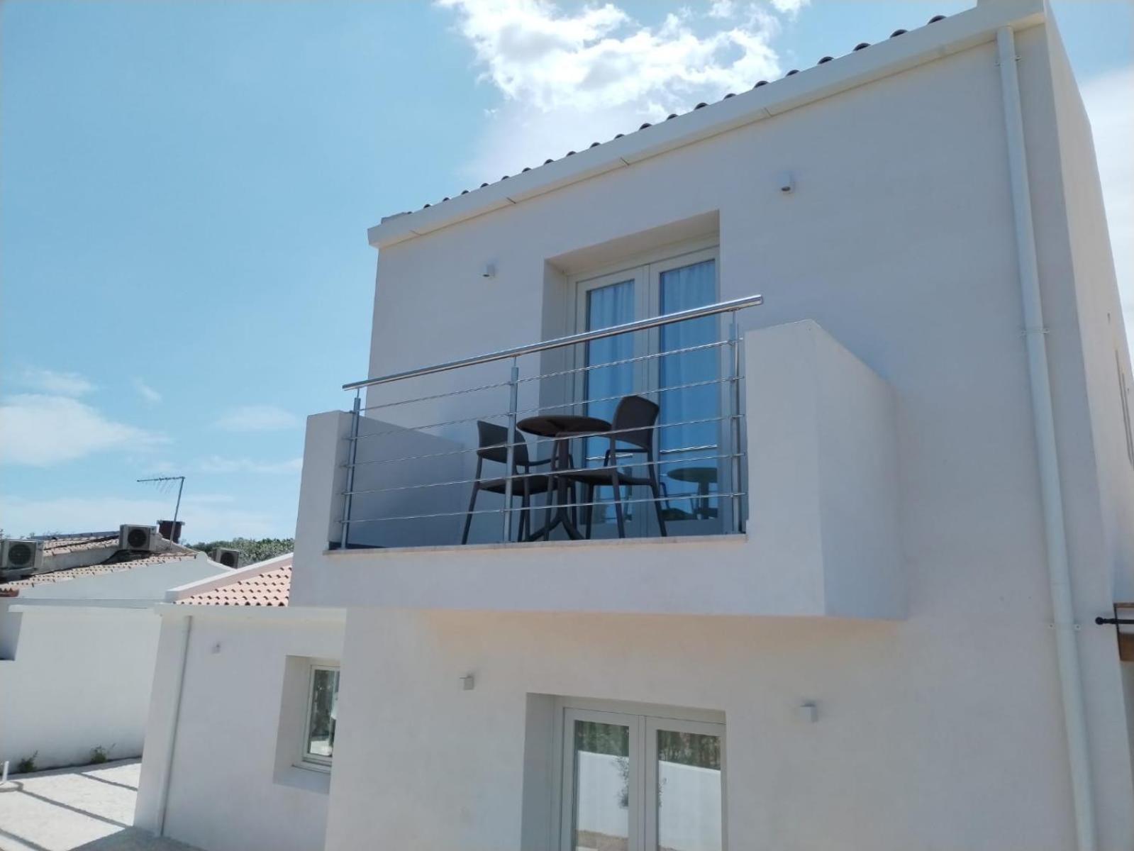 Villa Est San Teodoro  Exterior foto